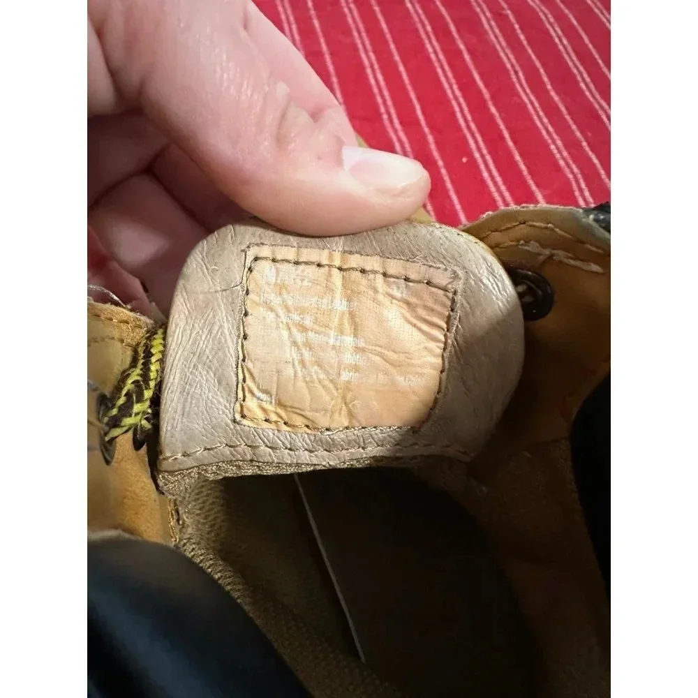 Kids size 3M Boots